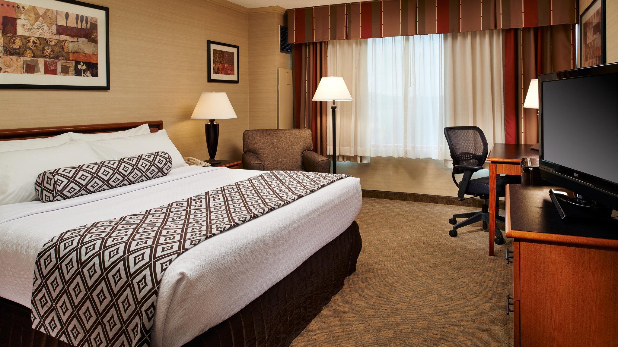 Hotel Crowne Plaza Auburn Hills By Ihg Exterior foto