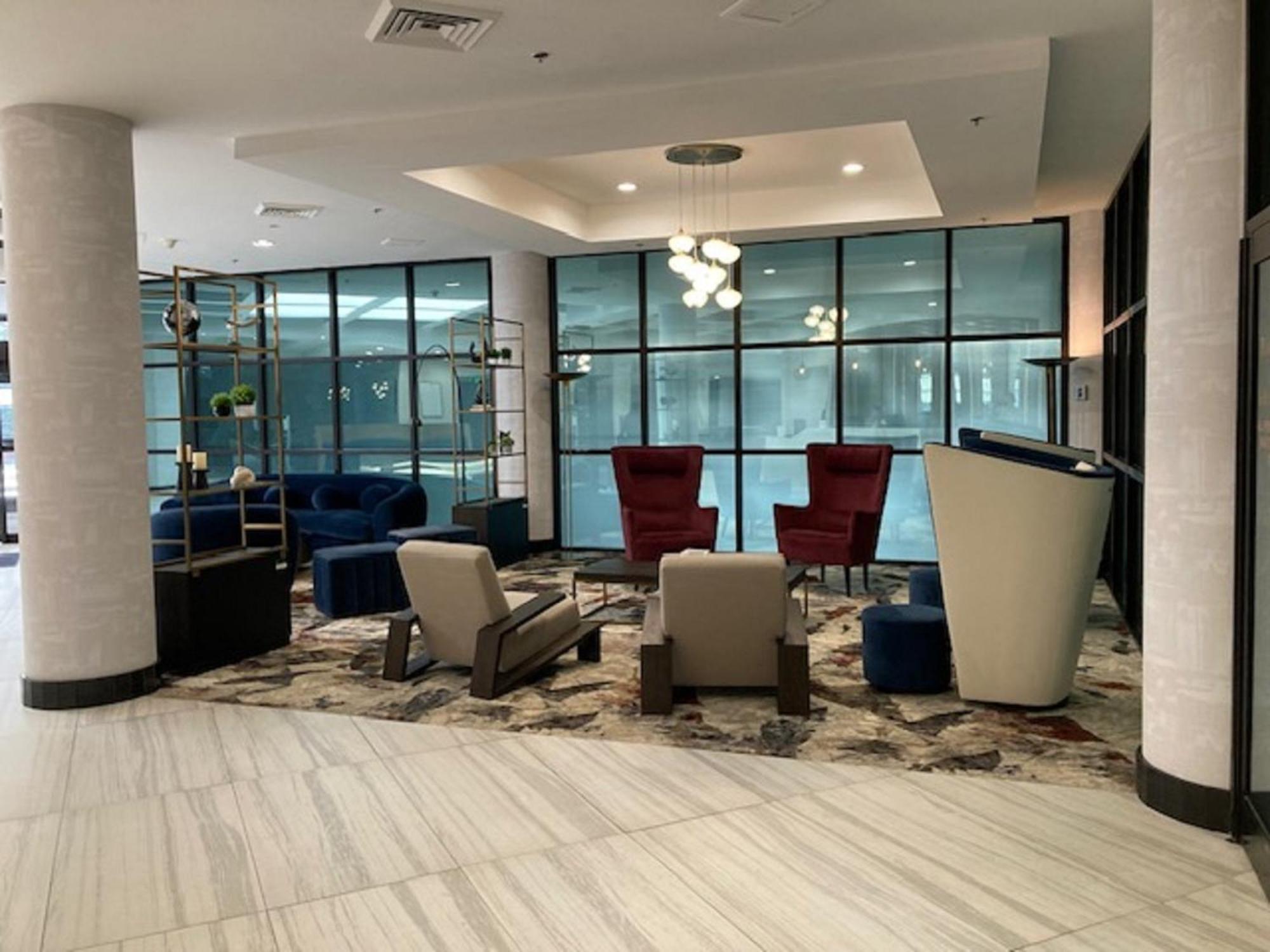 Hotel Crowne Plaza Auburn Hills By Ihg Exterior foto